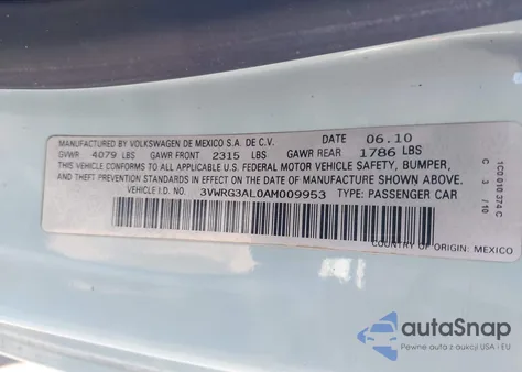 2010 Volkswagen New Beetle 2.5L Final Edition z USA, uszkodzony, nr VIN 3VWRG3AL0AM009953